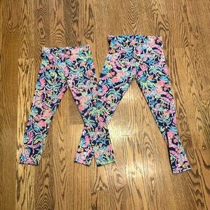 2 pair leggings. Same print. Different sizes